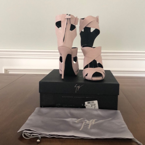 Giuseppe Zanotti Shoes - Giuseppe zanotti design heels